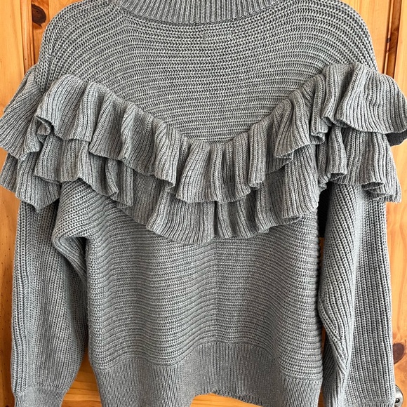 Ruffle sweater - Picture 4 of 5
